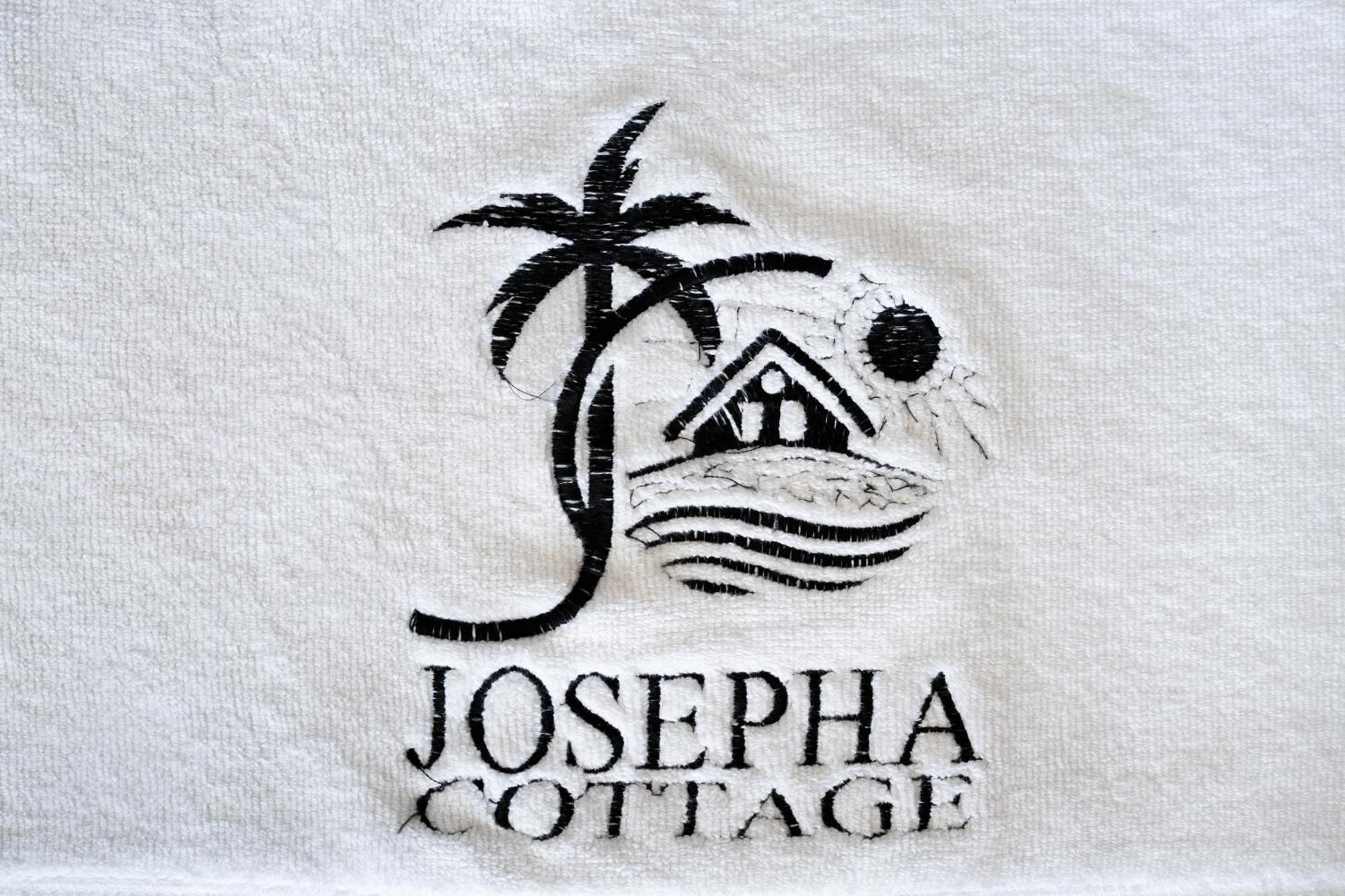 Ngurbloat Josepha Cottage מראה חיצוני תמונה