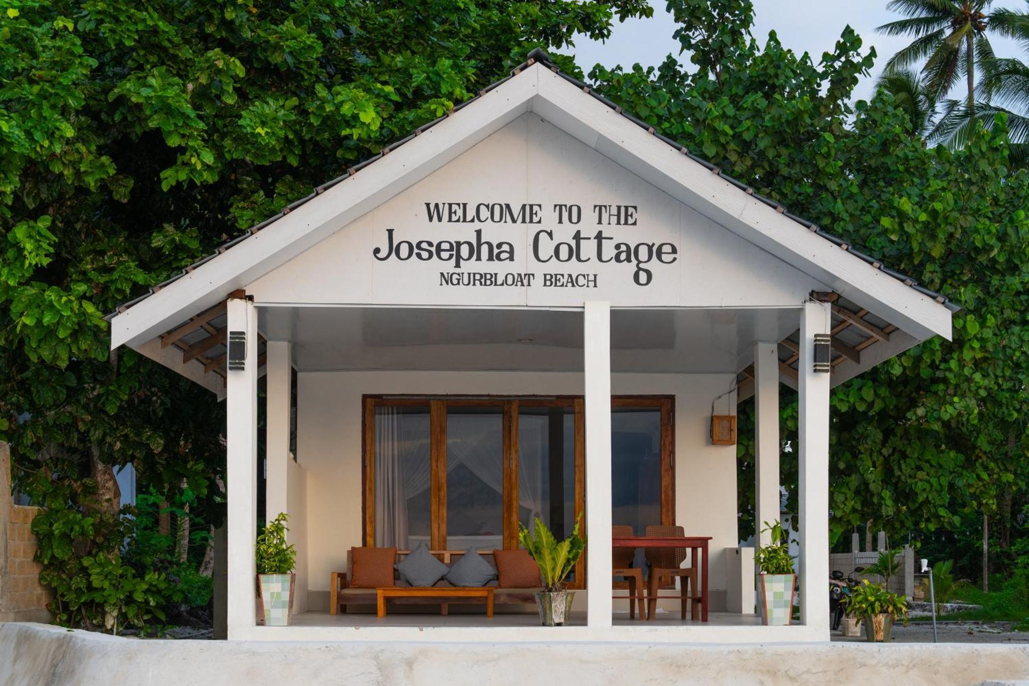 Ngurbloat Josepha Cottage מראה חיצוני תמונה